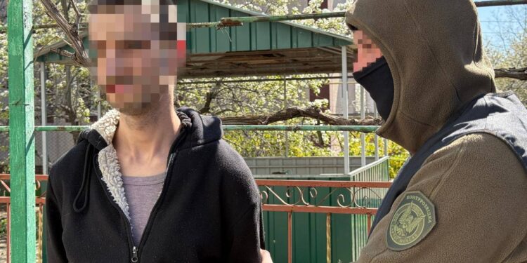 Мешканець Миколаєва отримав 8 років ув’язнення за передачу ворогу даних про позиції ППО