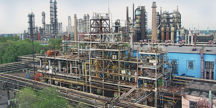 У Башкортостані РФ дрони долетіли до хімзаводу (ВІДЕО)