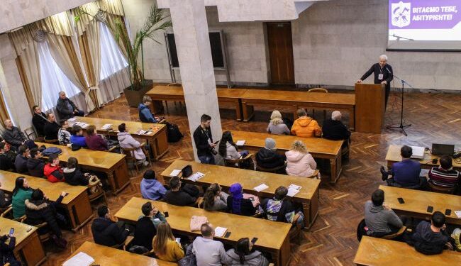 Зараз у вишах України – 20, тис. іноземних студентів. На кого вчаться?