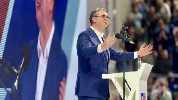 У Сербії після масових протестів будуть призначені дострокові вибори