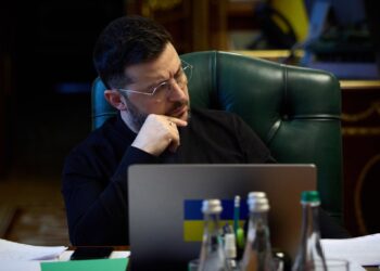 Зеленський скоординував свої дії щодо “мирного плану” з Макроном, Стармером і Мерцом