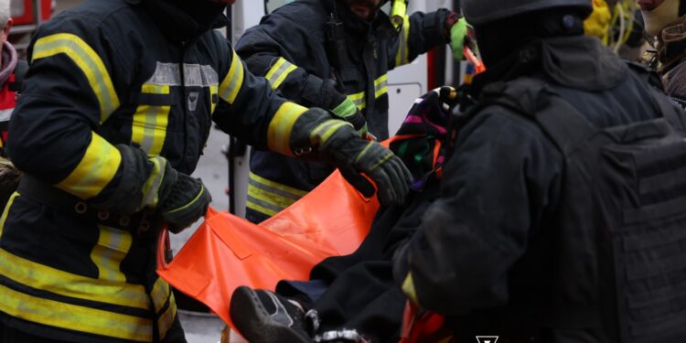 Кількість постраждалих у Дніпрі зросла майже втричі – до 40 людей