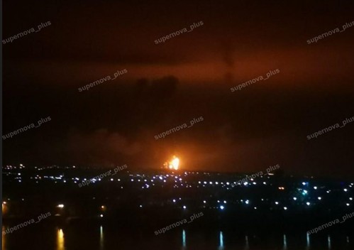 У Сизрані знову атакований НПЗ. Горить (ВІДЕО)