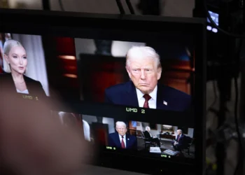 Зеленський не віддає Донбас, і Трамп знову хоче виборів в Україні. Повне інтерв’ю POLITICO (ВІДЕО)