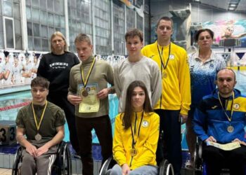 Миколаївські параплавці здобули 16 нагород зимового чемпіонату України