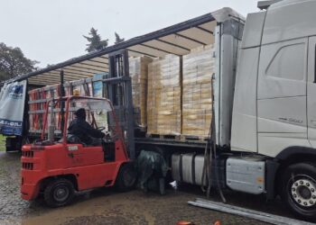 Папа Римський передав в Україну 100 тисяч порцій супів швидкого приготування (ФОТО)