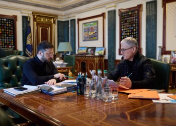 Зовнішня розвідка доповіла Зеленському про кампанії РФ для дестабілізації України, він доручив блокувати таких субʼєктів (ФОТО)