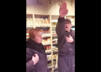 Агресивний поляк із криками «Зіг Хайль» напав на продавчиню-українку (ВІДЕО)