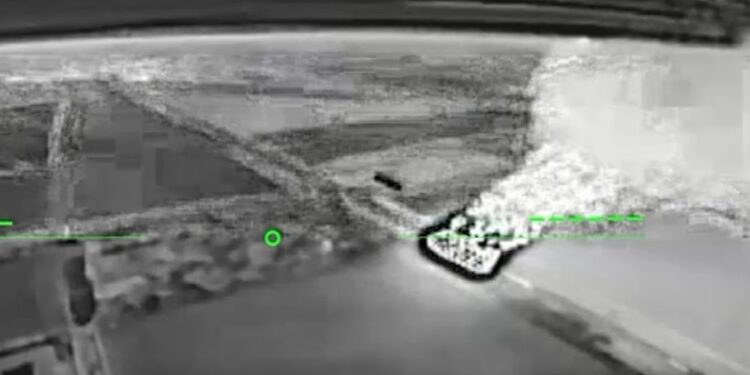 Сили спецоперацій спалили потяг з паливом в Криму і ще дещо (ВІДЕО)