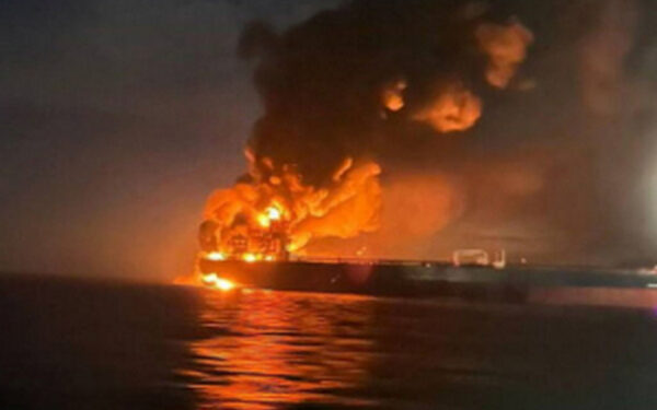 У берегів Африки підбито ще один танкер з російського «тіньового флоту» – ЗМІ