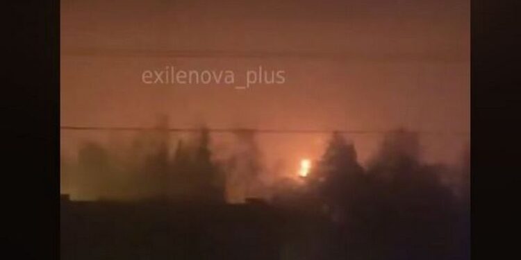 Дрони атакували нафтобазу в Орловській області РФ (ВІДЕО)