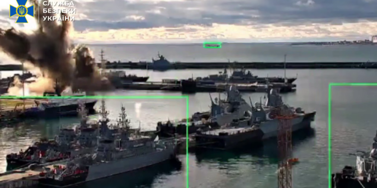 СБУ підірвала у Новоросійську підводний човен з “Калібрами” (ВІДЕО)