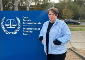 «Не будеш слухатися – я тебе розстріляю, а будеш – ковбаси дам», – українка розповіла в Гаазі про зґвалтування і знущання військових РФ