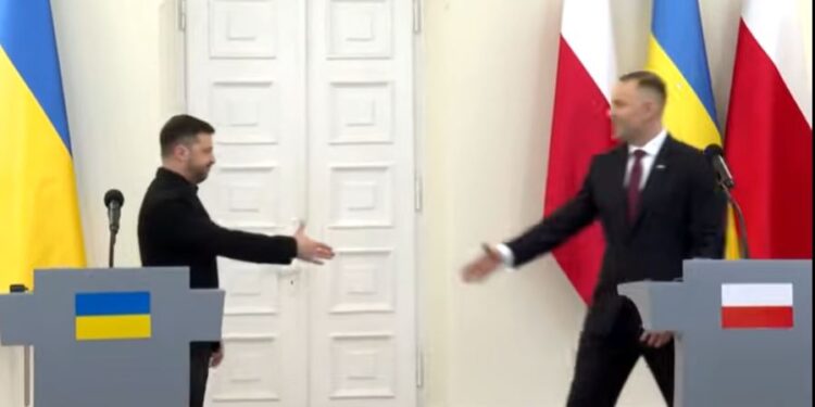 Про невдячність українців та МіГи для України. Про що домовилися Зеленський і Навроцький у Варшаві (ВІДЕО)