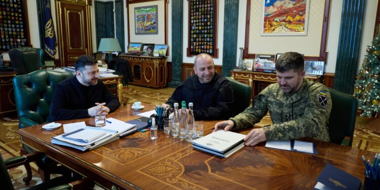 Умєров і Гнатов доповіли Зеленському про результати розмов у Маямі (ФОТО)