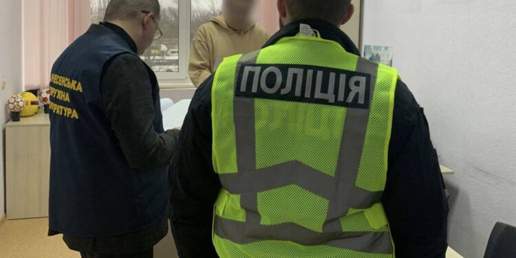 На Миколаївщині чиновник на освітленні одного села розтратив 248 тис.грн. бюджетних коштів