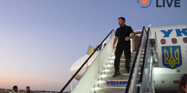 Володимир Зеленський вже прибув до Маямі (ВІДЕО)