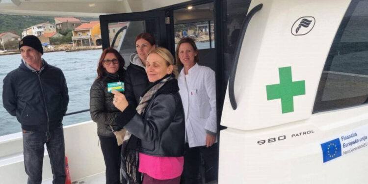 Мобільні аптеки по-хорватські – вони припливають до мешканців островів Задарського архіпелагу