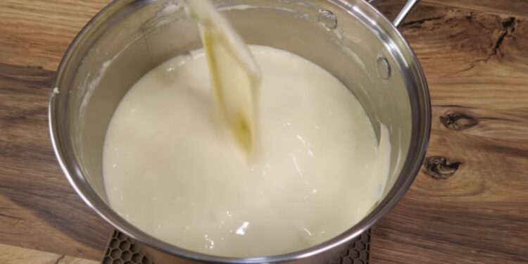 Готуємо домашній плавлений сир – просто і швидко, смачніше і дешевше за покупний (ФОТО)