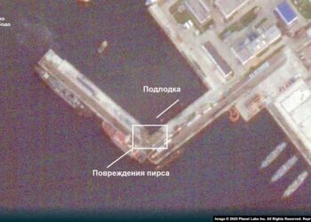 З’явилися супутникові знімки з порту Новоросійська, де дроном СБУ була атакована субмарина. Що з цього всього випливає (ВІДЕО)