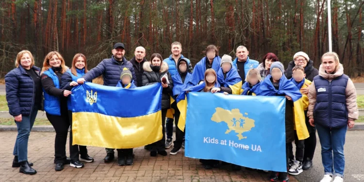 В Україну завдяки Меланії Трамп повернули 7 дітей