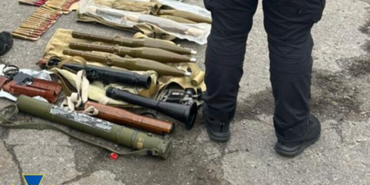 СБУ та Нацполіція викрили ще 9-х ділків – продавали «трофейну» зброю (ФОТО)