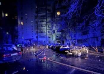 В Одесі ворог поцілив у багатоповерхівки, є поранені, наймолодшому – 7 місяців (ФОТО, ВІДЕО)