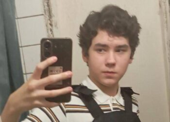 У підмосковних Горках підліток-неонацист влаштував різанину у школі (ВІДЕО 18++)