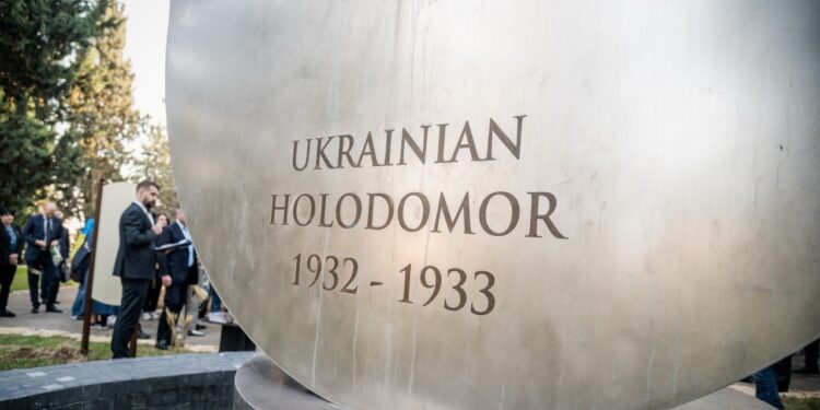 В Ізраїлі відкрили пам’ятник жертвам Голодомору в Україні (ФОТО)