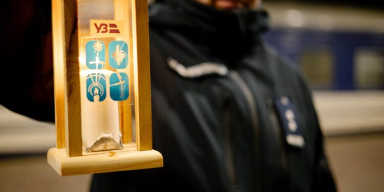 Вифлеємський вогонь миру сьогодні ввечері вже буде в Миколаєві – де зустрічати (ФОТО)