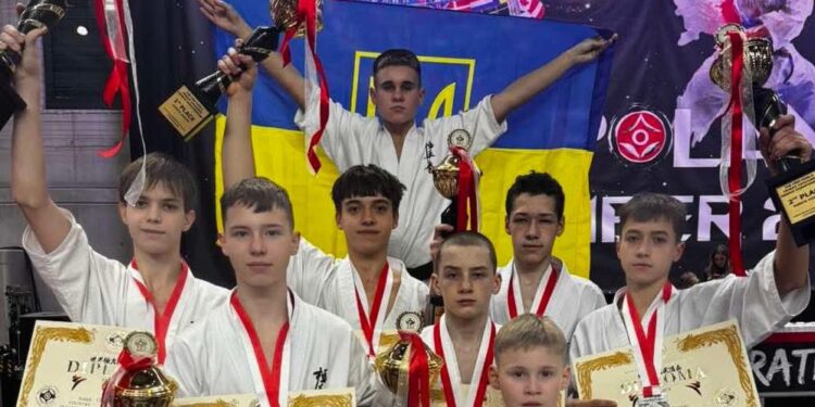 Миколаївські каратисти здобули на чемпіонаті світу з Kyokushin-kai в Польщі 7 медалей (ФОТО)