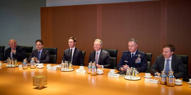 У Берліні розпочалася зустріч української і американської делегацій (ФОТО)