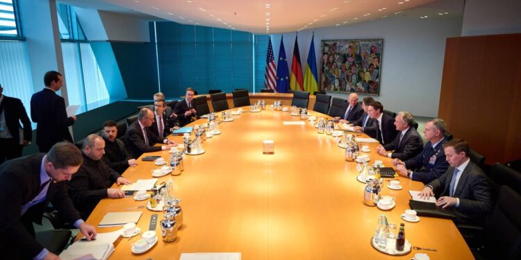 У Берліні розпочалася зустріч української і американської делегацій (ФОТО)