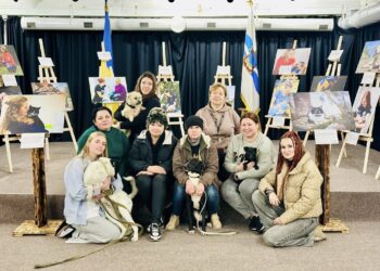 У Миколаєві відкрили фотовиставку «Чотири лапи – тисячі історій» та прилаштували 5 тварин (ФОТО)