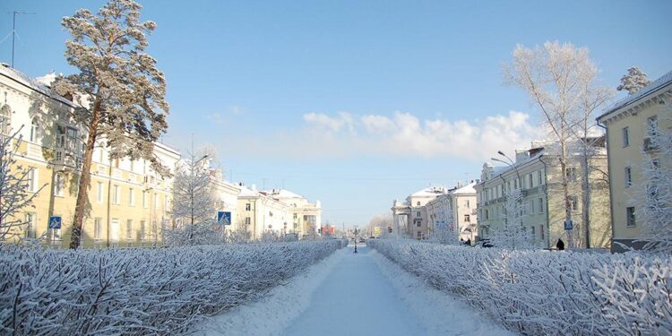 Генерал Мороз? У російському Ангарську через аварію на ТЕЦ 167 тис. жителів без тепла, на вулиці -11°