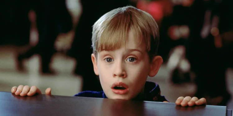 Калкін зізнався, що його діти досі не знають, що це він Кевін в “Сам удома” (ВІДЕО)