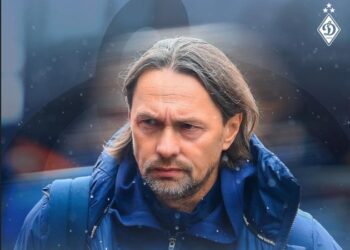 Головним тренером ФК “Динамо” після відставки Шовковського став Ігор Костюк