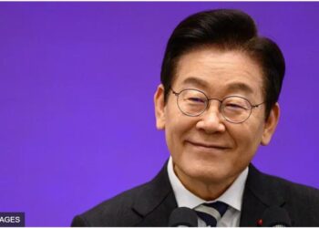 Президент Південної Кореї визначив свою місію – врятувати чоловіків від облисіння. За державний рахунок