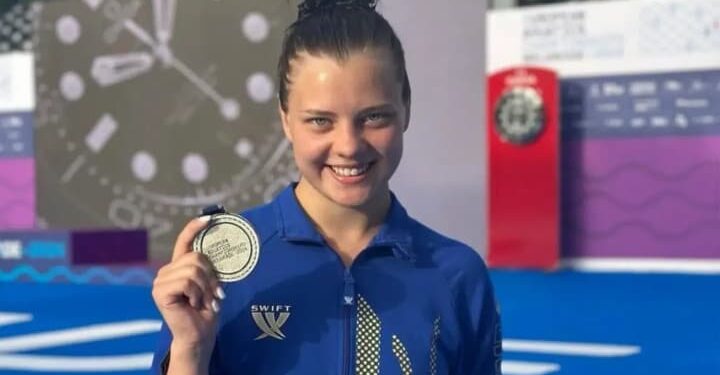 Зеленський позбавив президентської стипендії стрибунку у воду Лискун, яка прийняла російське громадянство