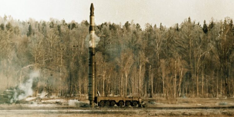 “Орешник” з Білорусі до Києва за 111 секунд – маячня. Столиця і більша частина України поза зоною його ураження (ФОТО)