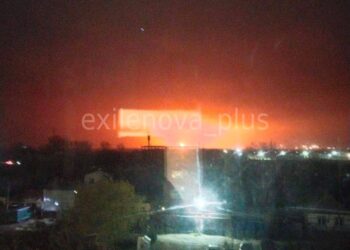 У РФ горить морпорт з газотранспортним терміналом (ВІДЕО)