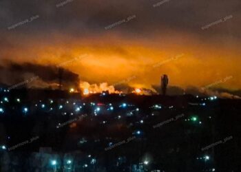 У РФ вночі атакували Ярославський НПЗ (ВІДЕО)