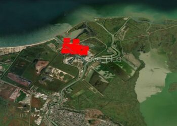 У порту Темрюк після атаки дронів палають резервуари з нафтопродуктами