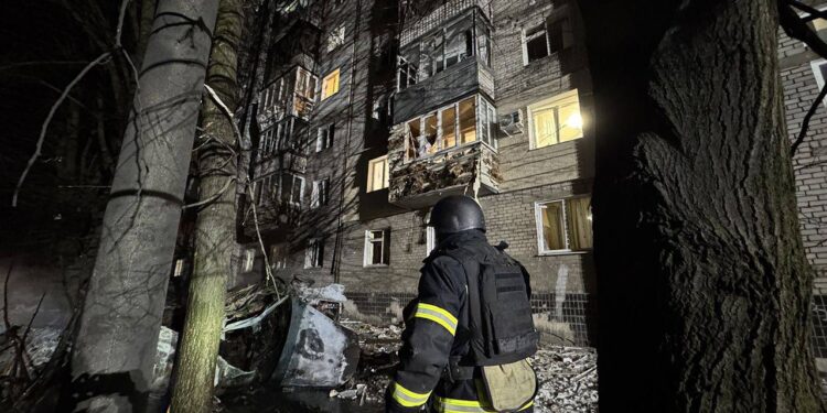 Рашисти вдарили по Запоріжжю – 5 постраждалих