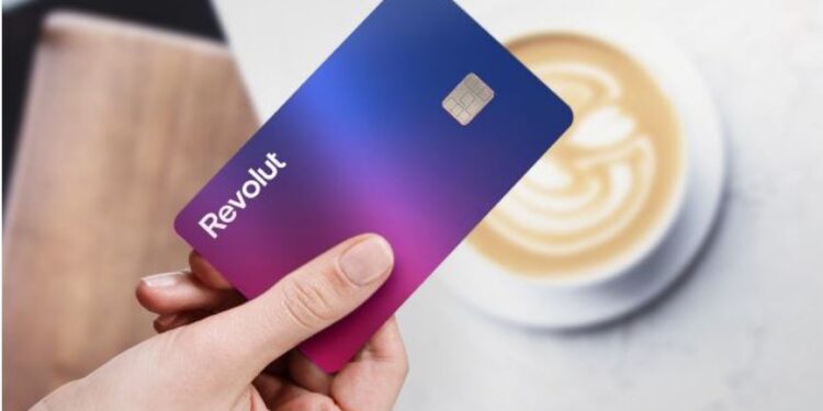 Британський банк Revolut оголосив про закриття рахунків українців. У Нацбанку прокоментували