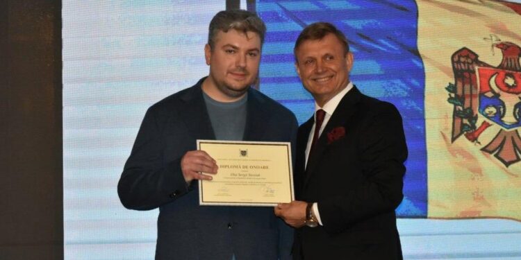 У Києві затримали адвоката Коломойського на вимаганні $100 тис.