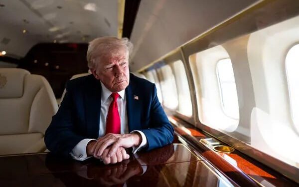 Трамп летить у Флориду. Зустрінеться з Дмітрієвим?