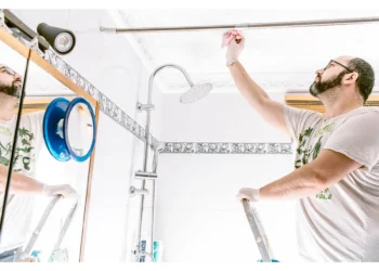 Без електрики і тепла в наших будинках жирує грибок. Що робити? Народні та професійні методи