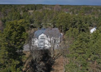 У Фінляндії конфіскували віллу путінського олігарха Ротенберга