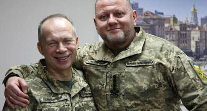 Сказав А – кажи і Б. Чи замінить Зеленський Сирського на Залужного